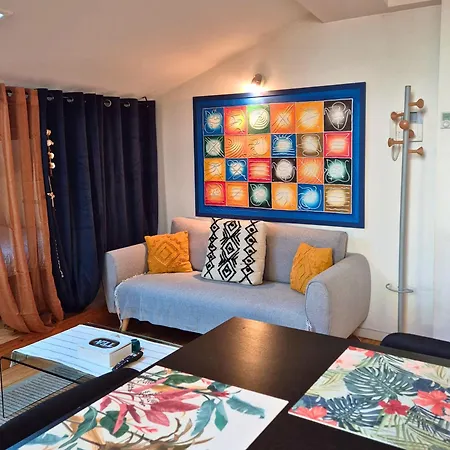 Signature - Centre -spacieux- Fibre Apartment *